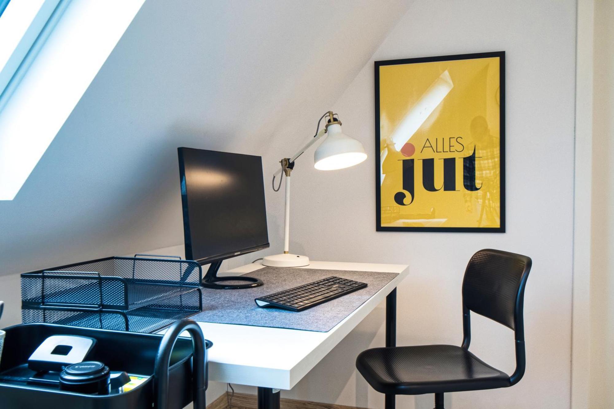 Apartment 110 Qm Penthousewohnung Bei Bonn / Koeln *